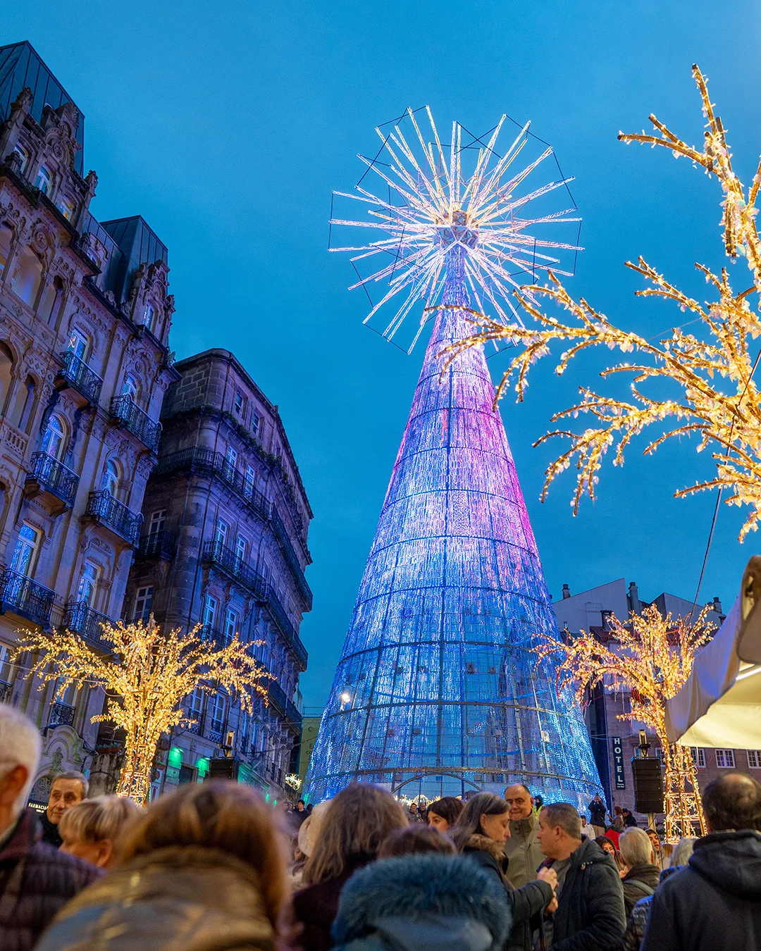 Arbol de Navidad led de Vigo