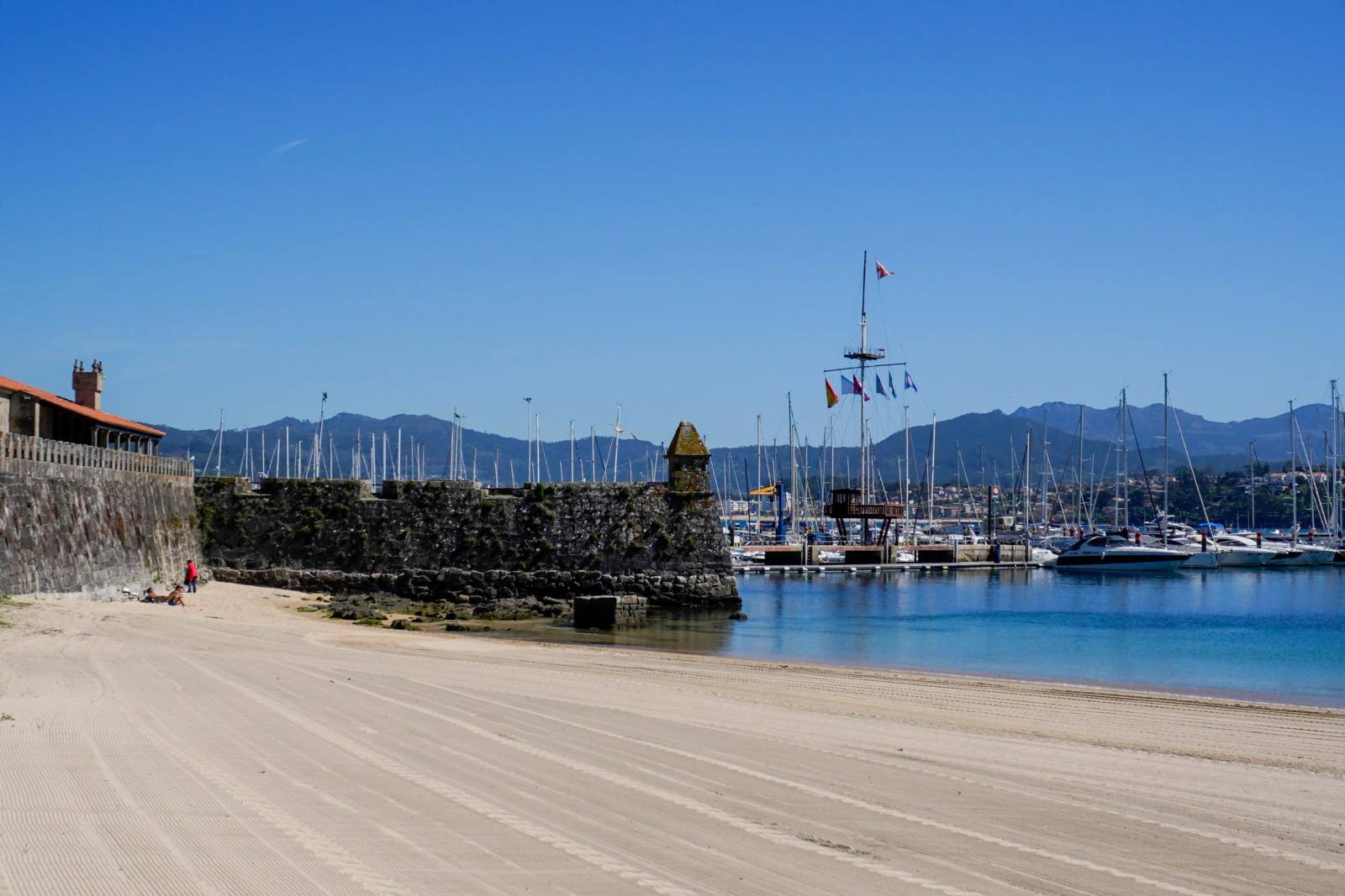 Praia de A Ribeira — Baiona, Galicia