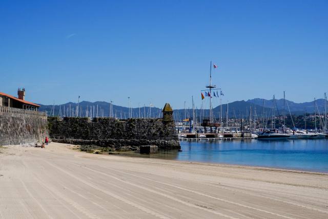 Praia Ribeira — Baiona, Galicia
