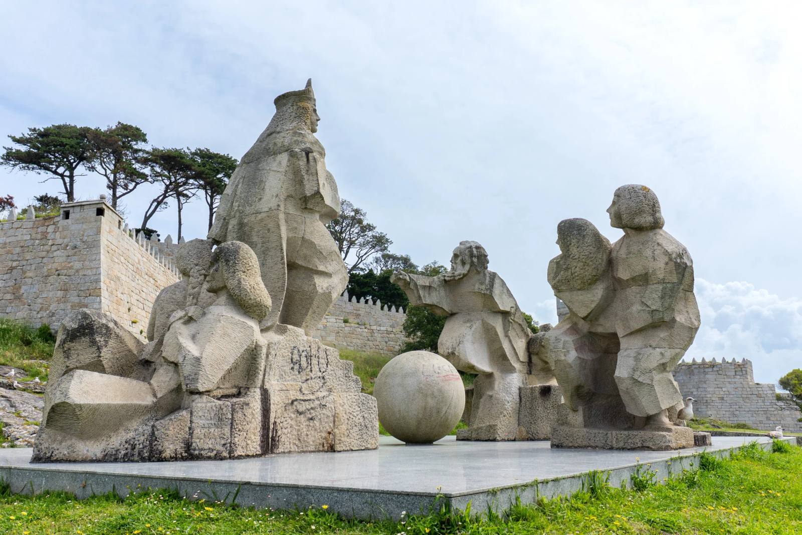 Encuentro entre dos mundos — Baiona, Galicia