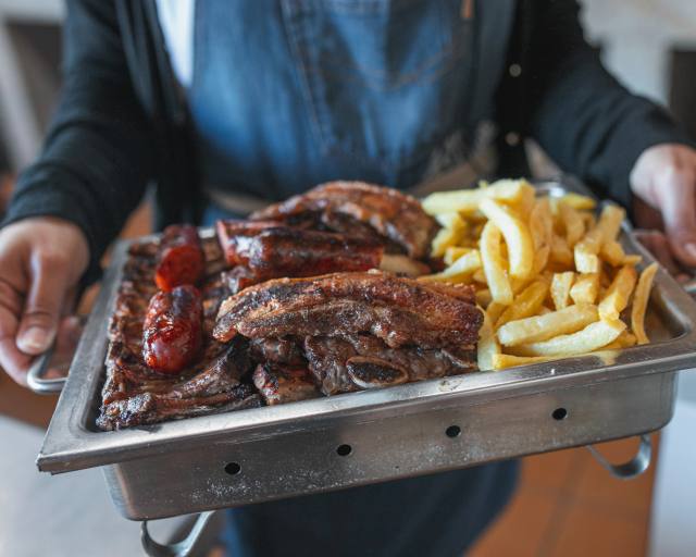 Dónde comer carne en Baiona: asadores, gastrobares y restaurantes recomendados
