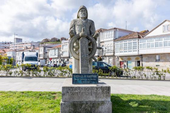 Homenaxe ao Mariñeiro — Baiona, Galicia