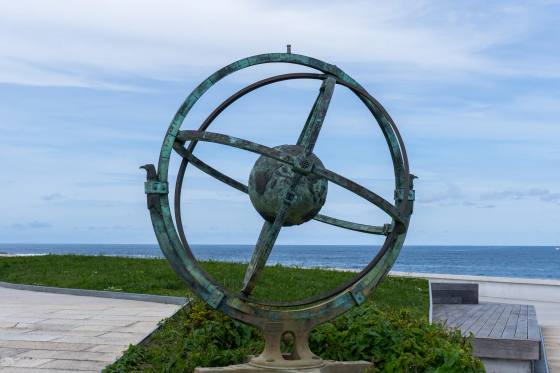 Monumento a Diego Carmona y Vasco Gallego — Baiona, Galicia