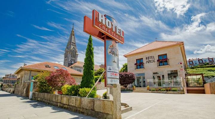 Hotel Arce Baiona — Hotel · Baiona